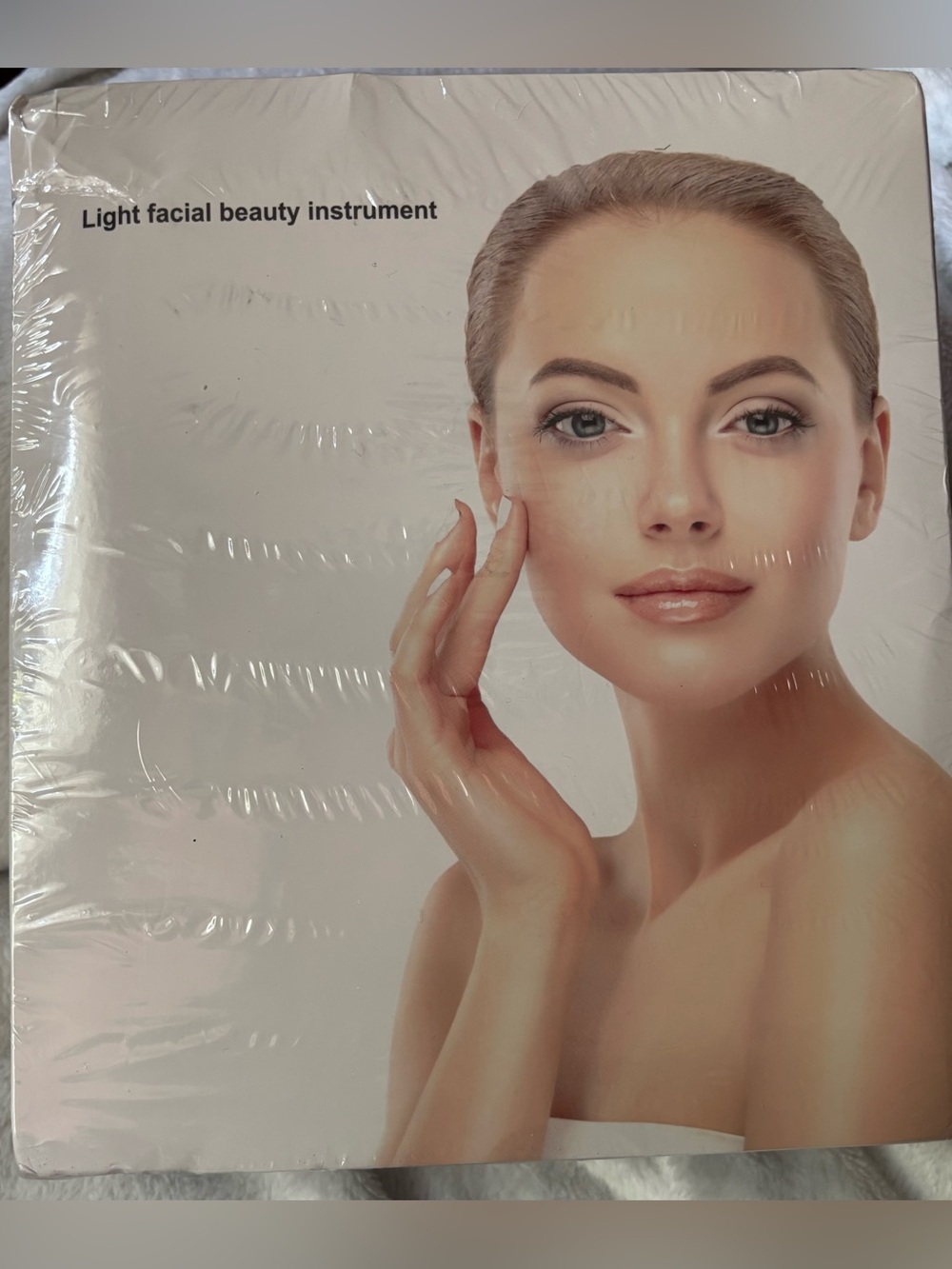 Light Facial Beauty Instrument - Nude Tone